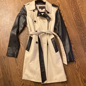 XS trench coat with leather details